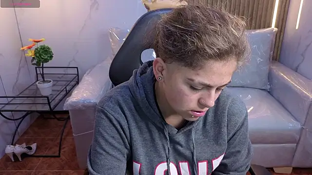 Kitten Cam online show from 8, 2, 2026