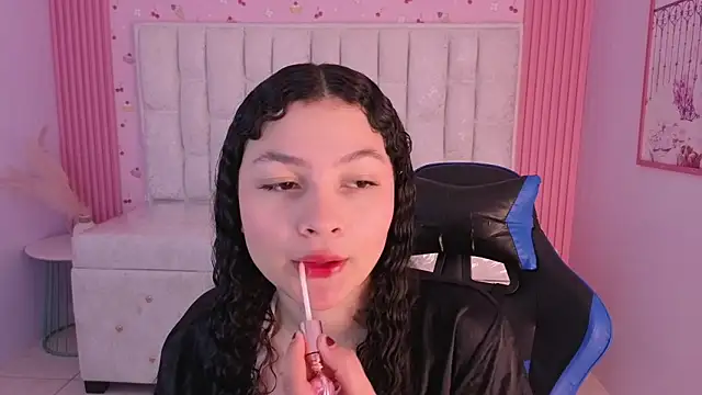 shalon diaz s online show from 14, 2, 2026