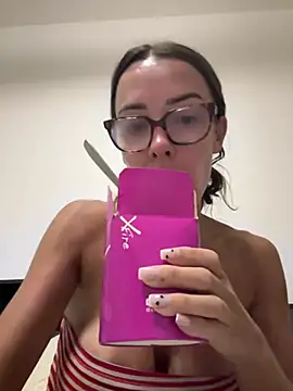 SexySophiaax online show from 19, 5, 2026