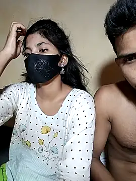 Hot couple 1 online show from 20, 10, 2025