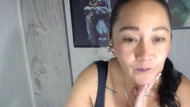 JULIANAWET69 online show from 7, 11, 2025