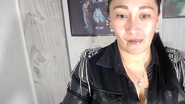 JULIANAWET69 online show from 3, 11, 2025