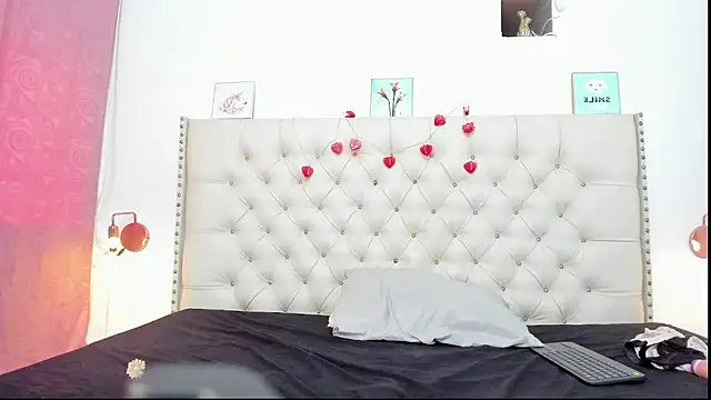 Sophia beauty  online show from 13, 9, 2025