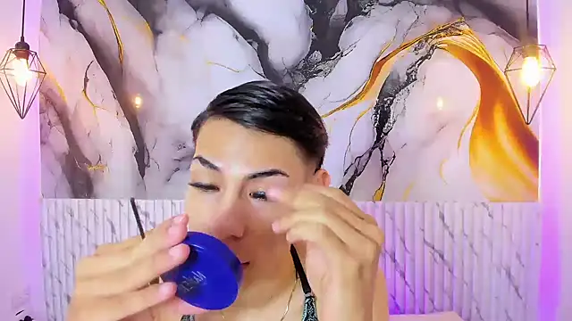 JackeOwens online show from 18, 11, 2025