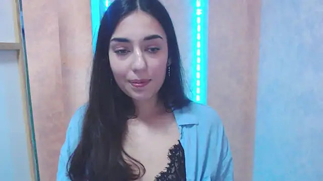 Lovelllyy online show from 27, 1, 2025