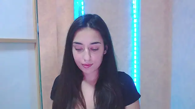 Lovelllyy online show from 4, 2, 2025