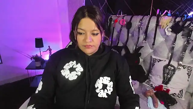 victoria  floyd online show from 14, 1, 2026