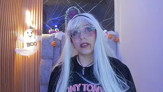 Snapshot of Hiraku_dl chatting on 31, 10, 2025 Hiraku dl online show from 31, 10, 2025