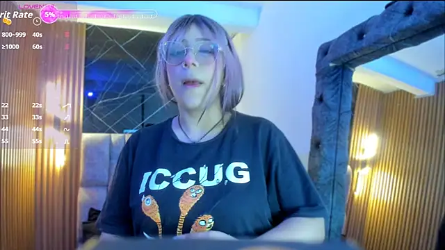 Snapshot of Hiraku_dl chatting on 15, 11, 2025 Hiraku dl online show from 15, 11, 2025