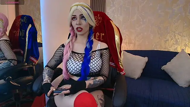 Aurora thomas  1 online show from 12, 3, 2026