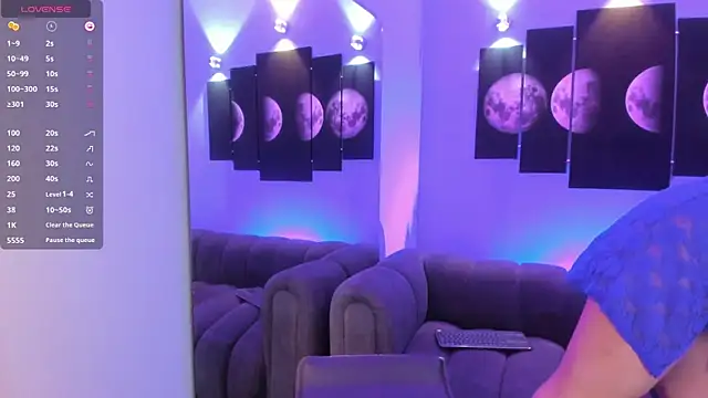 tatii moon online show from 20, 2, 2025