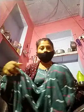 Snapshot of Bhavya_Bhan chatting on 13, 11, 2025 Bhavya Bhan online show from 13, 11, 2025