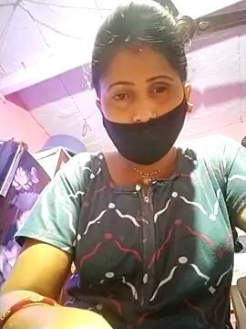 Snapshot of Bhavya_Bhan chatting on 4, 11, 2025 Bhavya Bhan online show from 4, 11, 2025