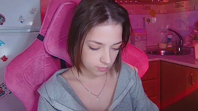 PamBeesly online show from 18, 4, 2026