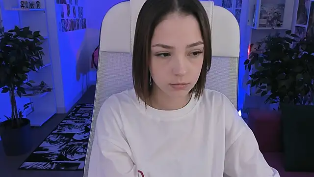 Snapshot of PamBeesly chatting on 31, 10, 2025 PamBeesly online show from 31, 10, 2025