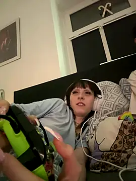 Ciara2004 online show from 13, 12, 2025