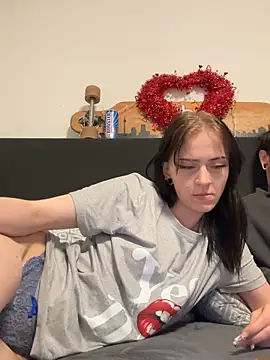 Ciara2004 online show from 16, 4, 2026