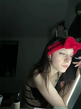 Ciara2004 online show from 15, 4, 2026