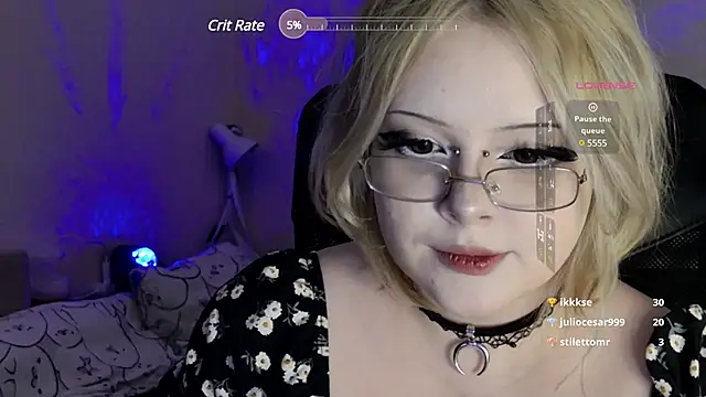 Snapshot of Electro_doll chatting on 6, 3, 2025 Electro doll online show from 6, 3, 2025