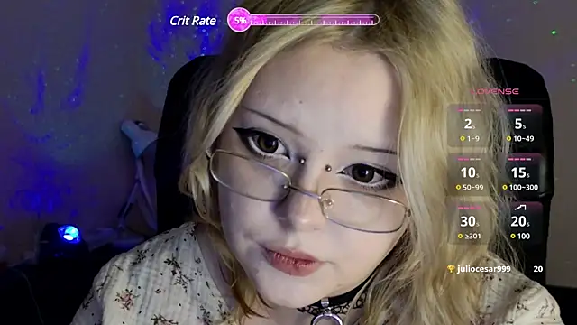 Snapshot of Electro_doll chatting on 5, 3, 2025 Electro doll online show from 5, 3, 2025