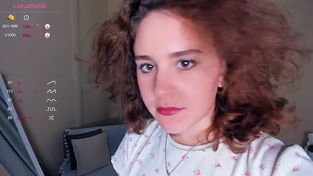 FalineGirling online show from 2, 2, 2025