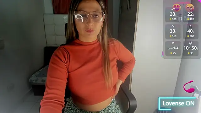 Snapshot of MelinaCameron chatting on 7, 2, 2025 MelinaCameron online show from 7, 2, 2025