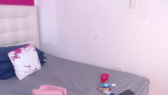 tinyy whore18 online show from 27, 10, 2025