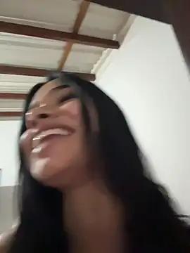 Bella Smiith  online show from 6, 11, 2025