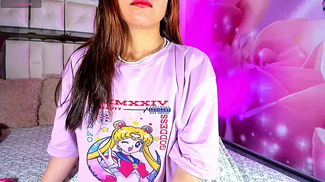 Snapshot of emili_clark chatting on 14, 10, 2025 emili clark online show from 14, 10, 2025