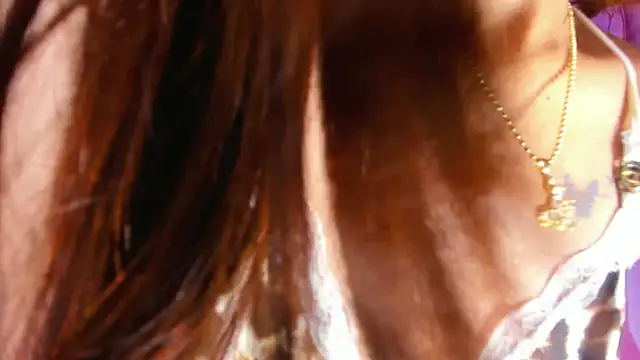 Snapshot of emili_clark chatting on 26, 10, 2025 emili clark online show from 26, 10, 2025