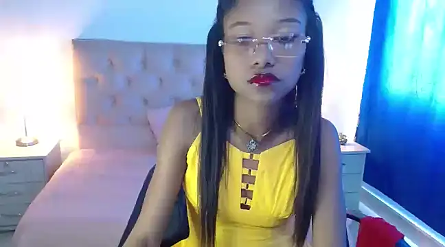 LITTLEDOLLHOT online show from 31, 1, 2025