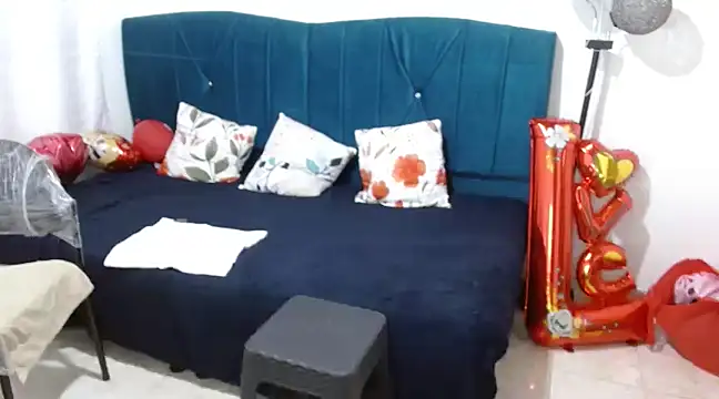 LITTLEDOLLHOT online show from 20, 2, 2025