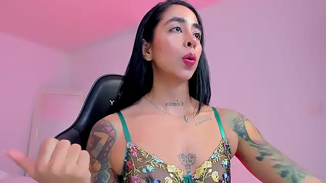 sophierooy22 online show from 8, 5, 2026