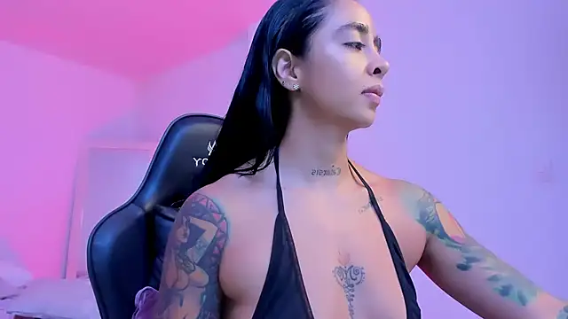 sophierooy22 online show from 25, 3, 2026