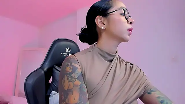 sophierooy22 online show from 3, 5, 2026
