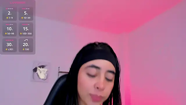 sophierooy22 online show from 19, 2, 2026