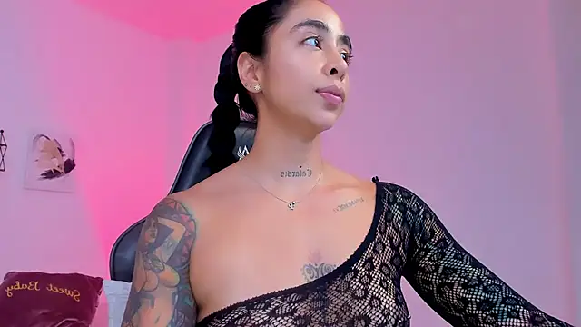 sophierooy22 online show from 1, 3, 2026