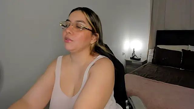 brithany olson25 online show from 24, 4, 2026