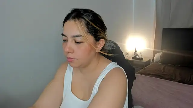 brithany olson25 online show from 15, 4, 2026