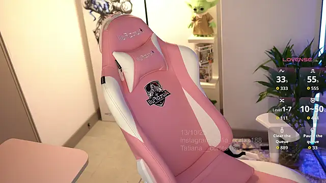 tatiana  cortes18 online show from 13, 10, 2025