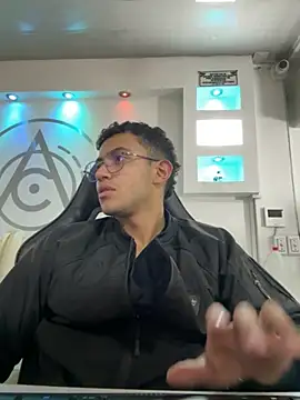 Thonny-becker online show from 21, 10, 2025