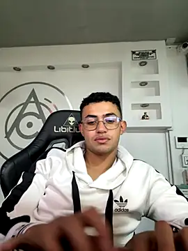 Thonny-becker online show from 2, 11, 2025