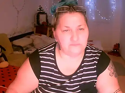 Marryllunax online show from 19, 12, 2025