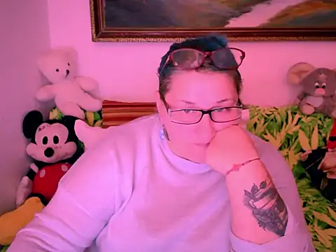 Marryllunax online show from 13, 10, 2025