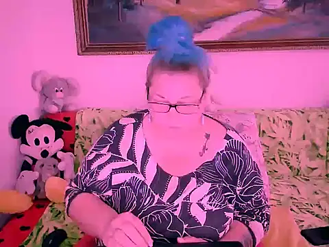 Marryllunax online show from 17, 10, 2025