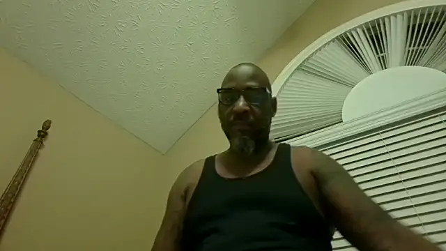 Snapshot of Soultouch1 chatting on 21, 11, 2025 Soultouch1 online show from 21, 11, 2025