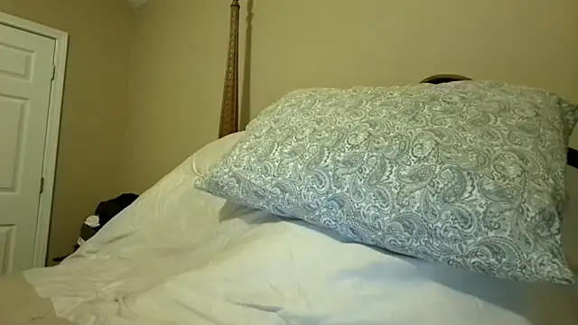 Snapshot of Soultouch1 chatting on 11, 11, 2025 Soultouch1 online show from 11, 11, 2025