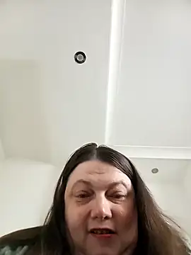 HotHornyEmmaX online show from 13, 4, 2026