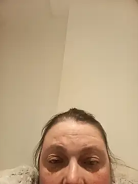 HotHornyEmmaX online show from 21, 11, 2025