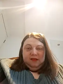 HotHornyEmmaX online show from 2, 4, 2026